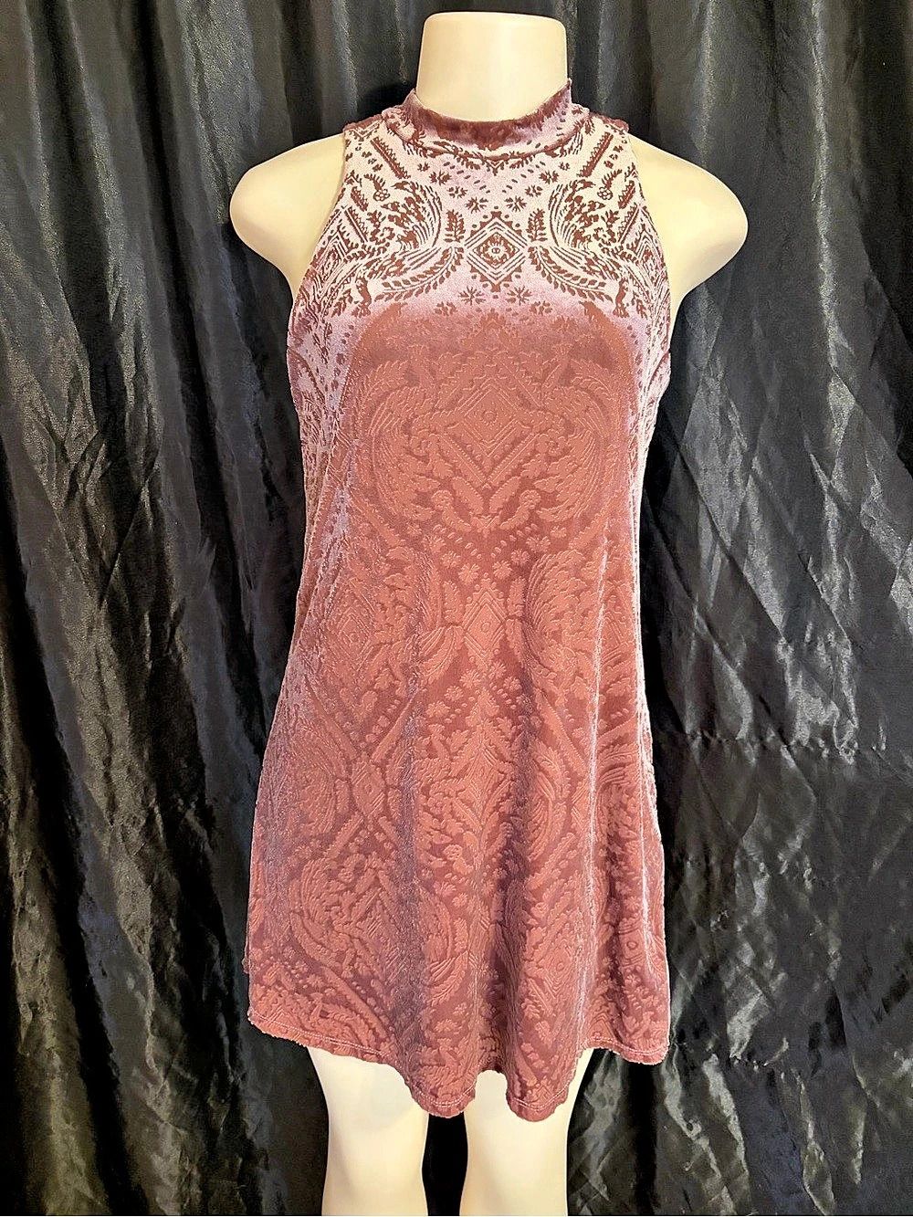 Mudd Geometric Mini Dress in Pink Small Like New
